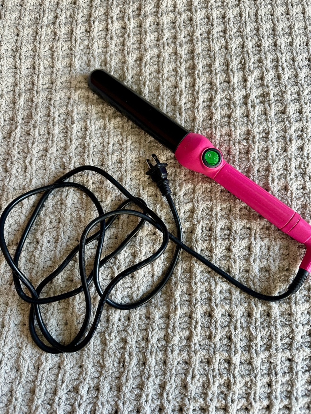 Jose Eber 32mm Clipless Curling Iron / Hair Wand – Pink